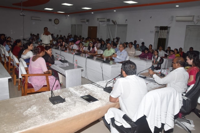 PSY Meritorious honor Sarguja Collectorate